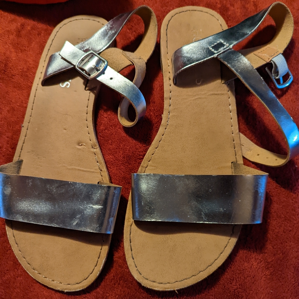 Girls silver sandles